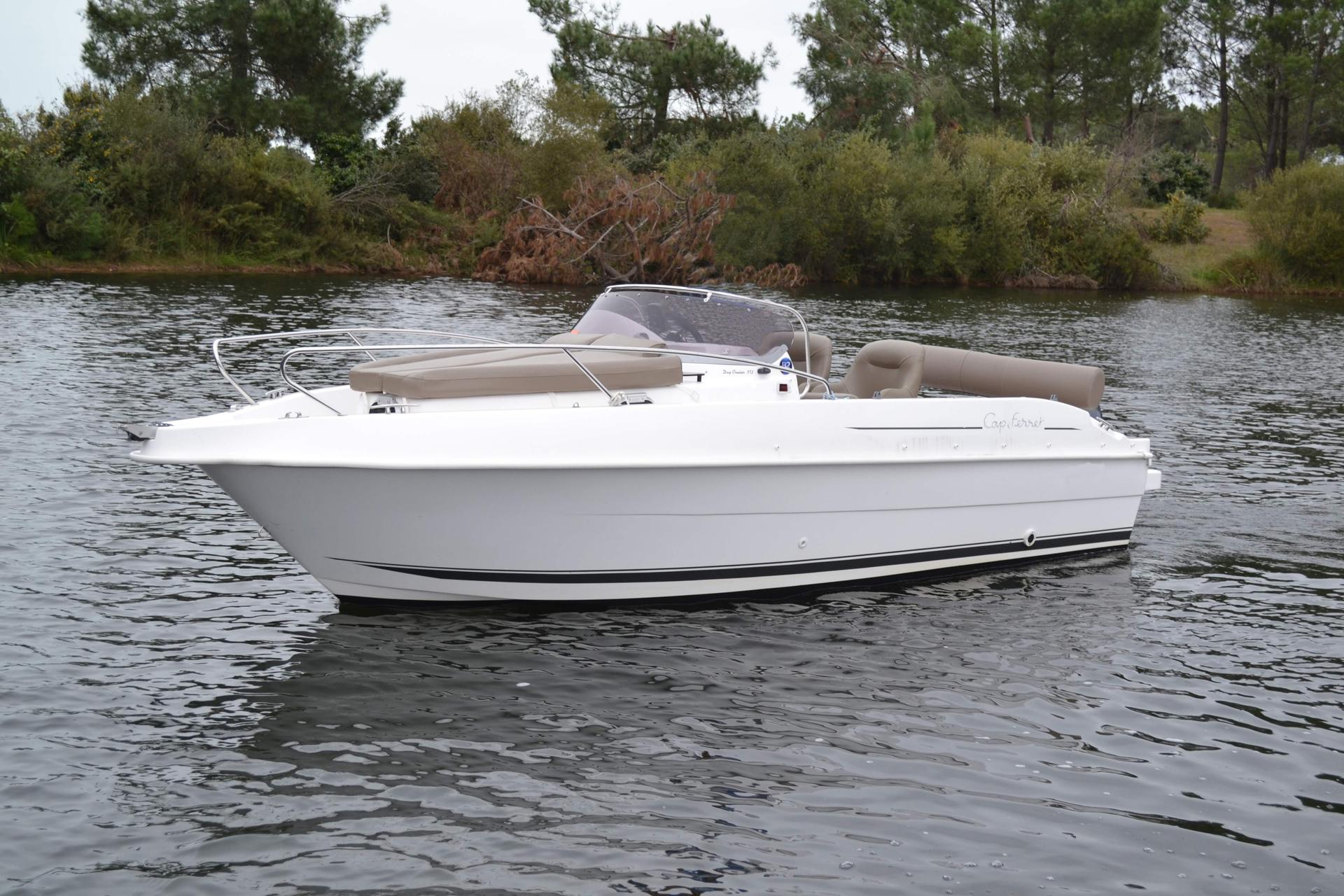 slider 6 B2 Marine Cap Ferret 572 Cruiser